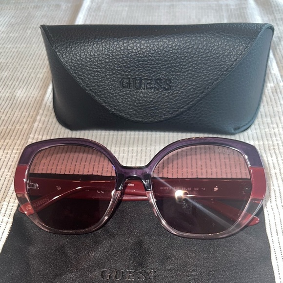 Guess Accessories - GUESS Women's Sunglasses NWOT
